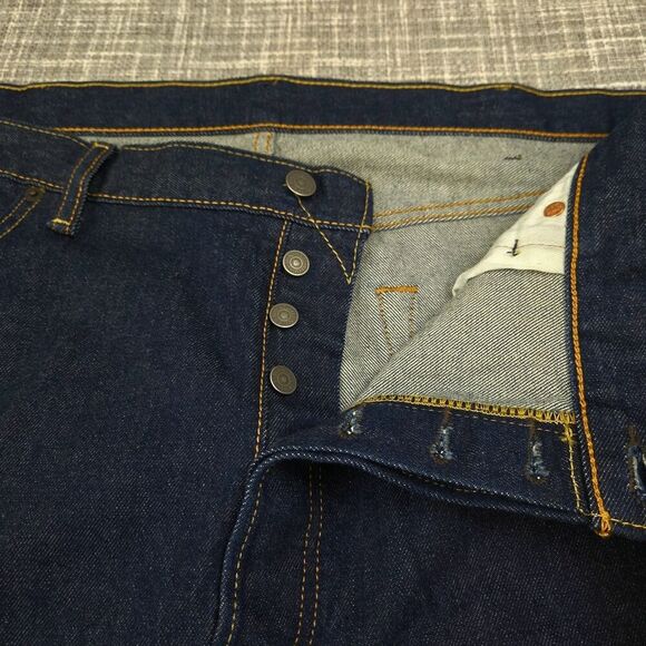 Levi's 501 Jeans Straight Leg Button Fly Blue Dark Wash Size 44X30 - Picture 9 of 11